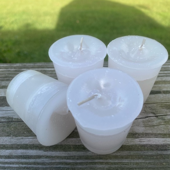 Throat Chakra Expression Meditation Candle 4 pack Crystal Journey Candles - Picture 4 of 8